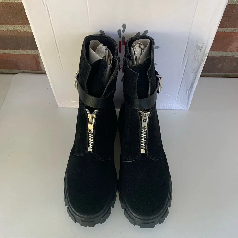 Olivia Miller Angie Black Lugged Platform Ankle Boot Size US 8 M - Picture 3 of 8